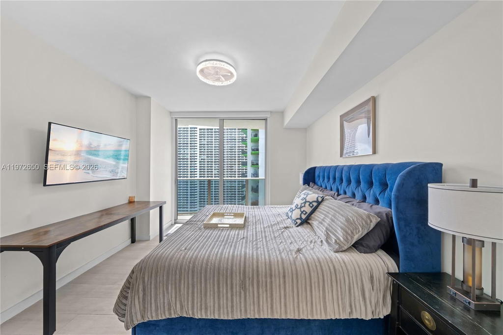 Real estate property located at 488 18th St #2112, Miami-dade, Aria On The Bay Condo, Miami, FL