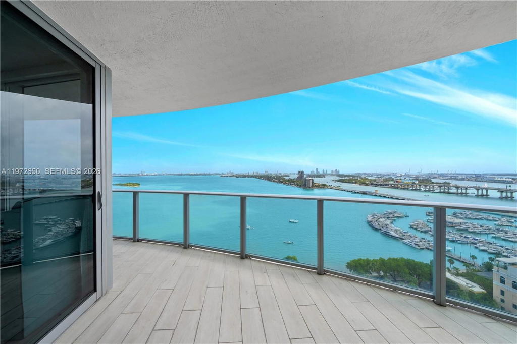 Real estate property located at 488 18th St #2112, Miami-dade, Aria On The Bay Condo, Miami, FL