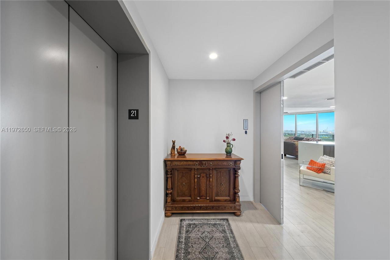 Real estate property located at 488 18th St #2112, Miami-dade, Aria On The Bay Condo, Miami, FL