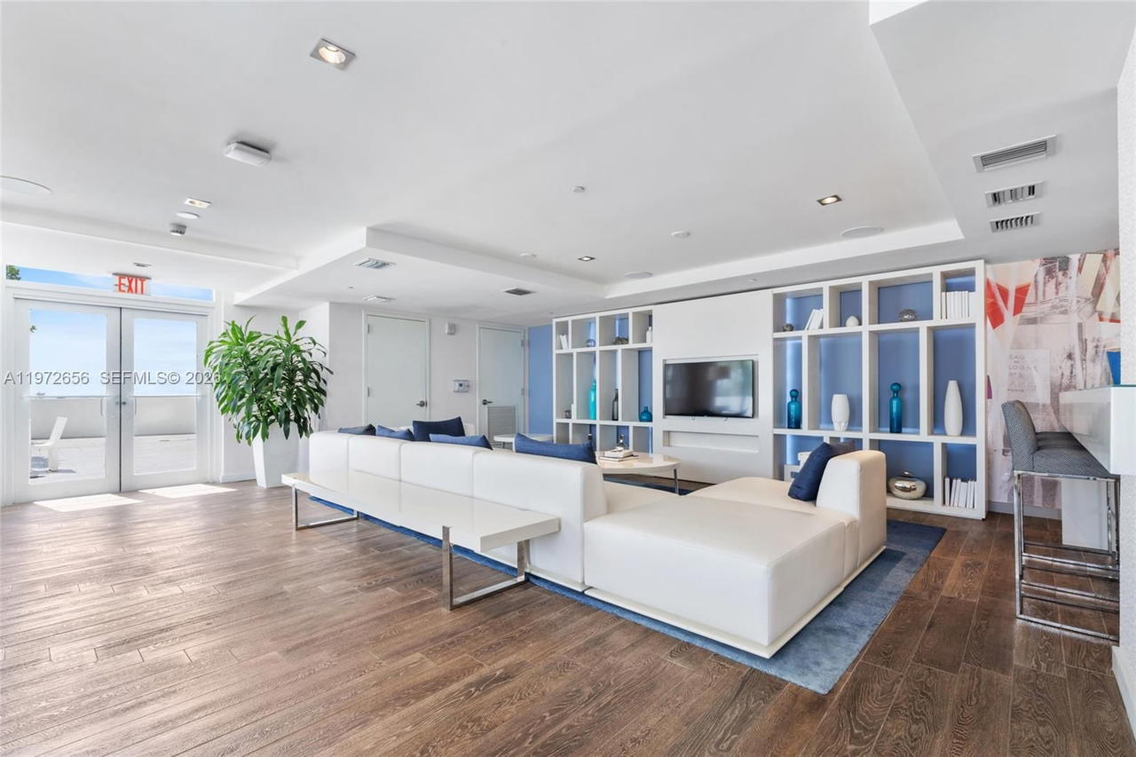 Real estate property located at 4250 Biscayne Blvd #1112, Miami-dade, 4250 Biscayne Boulevard C, Miami, FL
