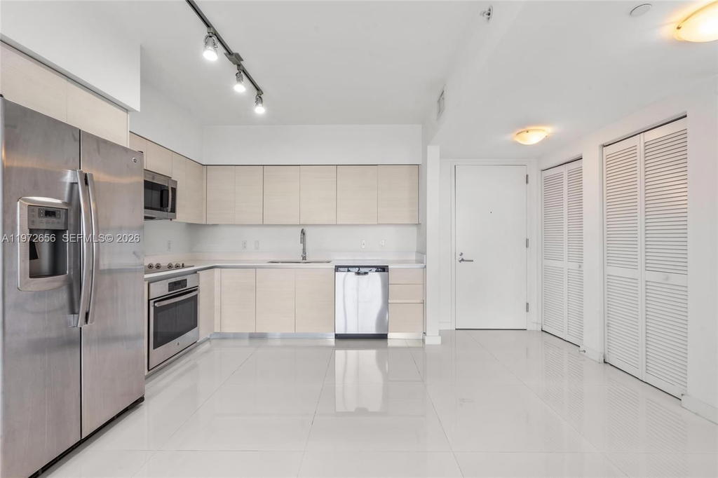 Real estate property located at 4250 Biscayne Blvd #1112, Miami-dade, 4250 Biscayne Boulevard C, Miami, FL
