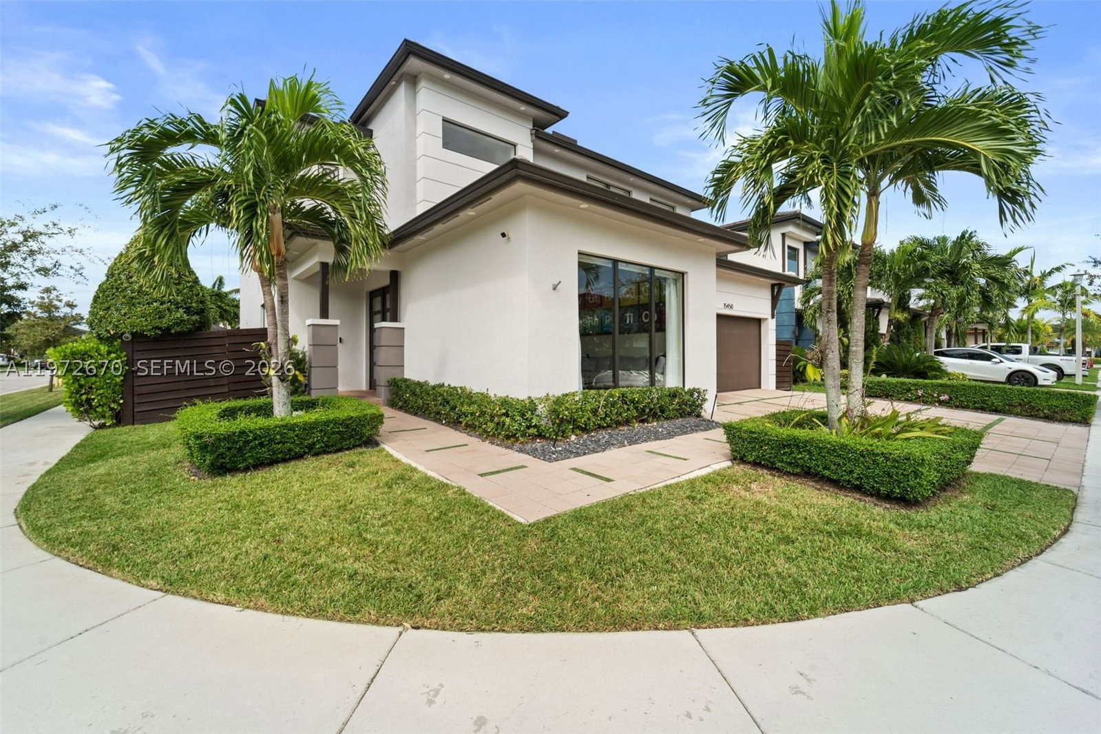 Real estate property located at 15450 88th Ave, Miami-dade, Dunnwoody Lake, Miami Lakes, FL