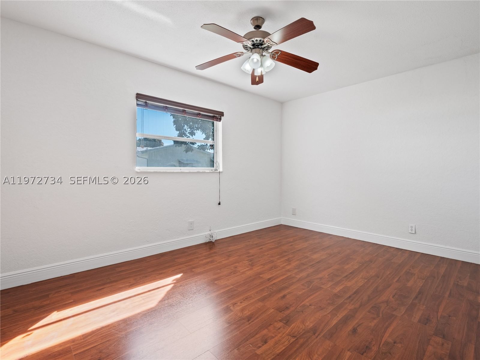Real estate property located at 7504 70th Ave, Broward, Mainlands Of Tamarac Lake, Tamarac, FL