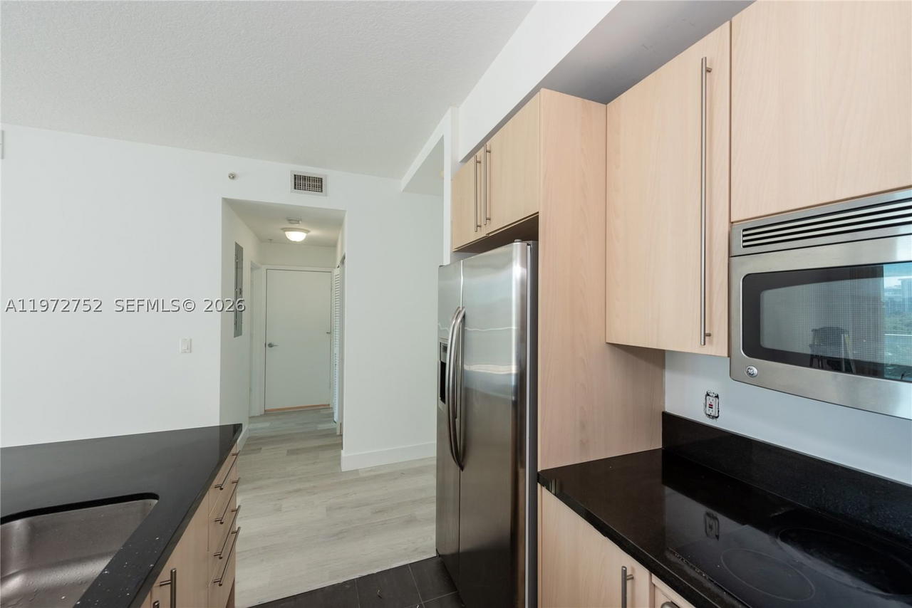 Real estate property located at 79 12th St #1105-S, Miami-dade, The Axis On Brickell Cond, Miami, FL