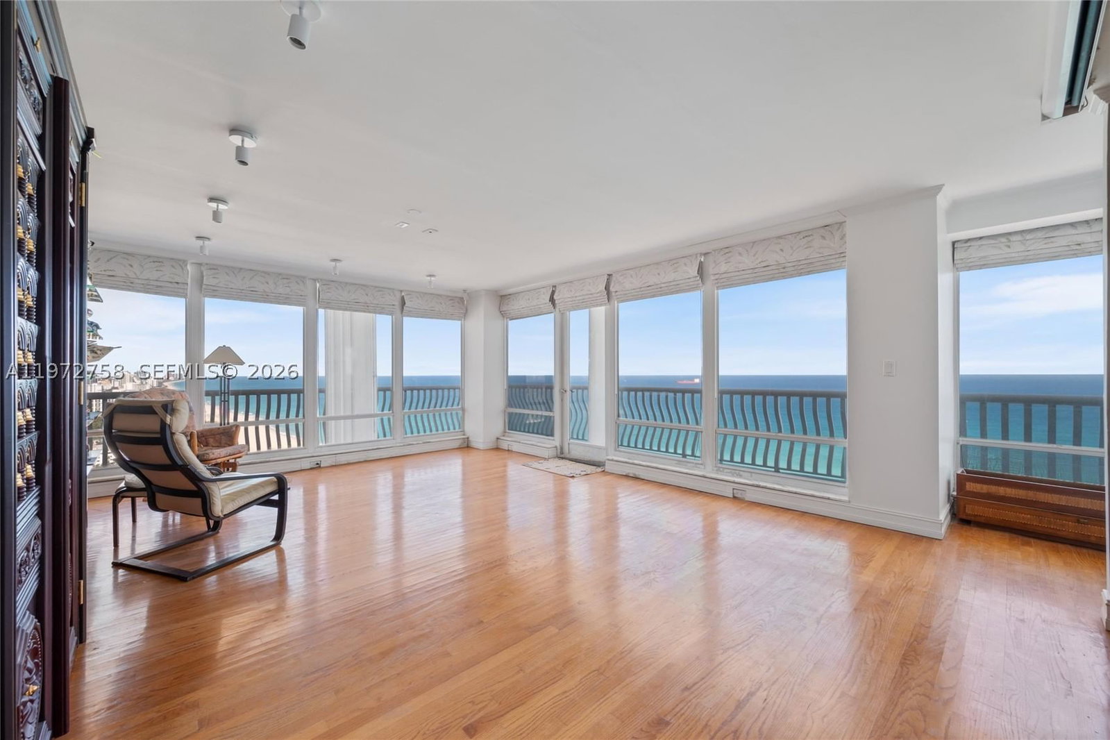 Real estate property located at 2200 OCEAN LN #3009-10, Broward, Point Of Americas, Fort Lauderdale, FL