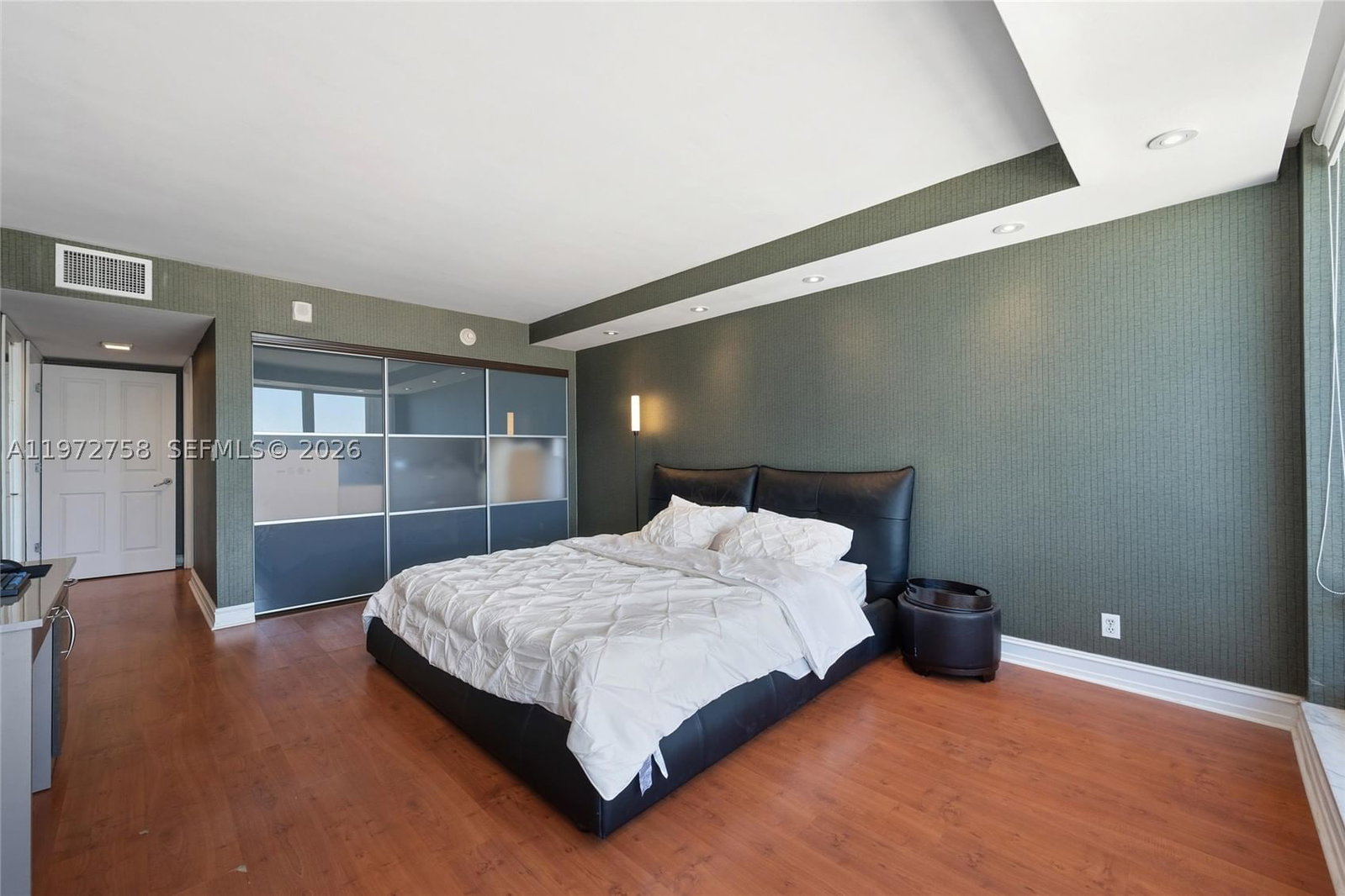 Real estate property located at 2200 OCEAN LN #3009-10, Broward, Point Of Americas, Fort Lauderdale, FL