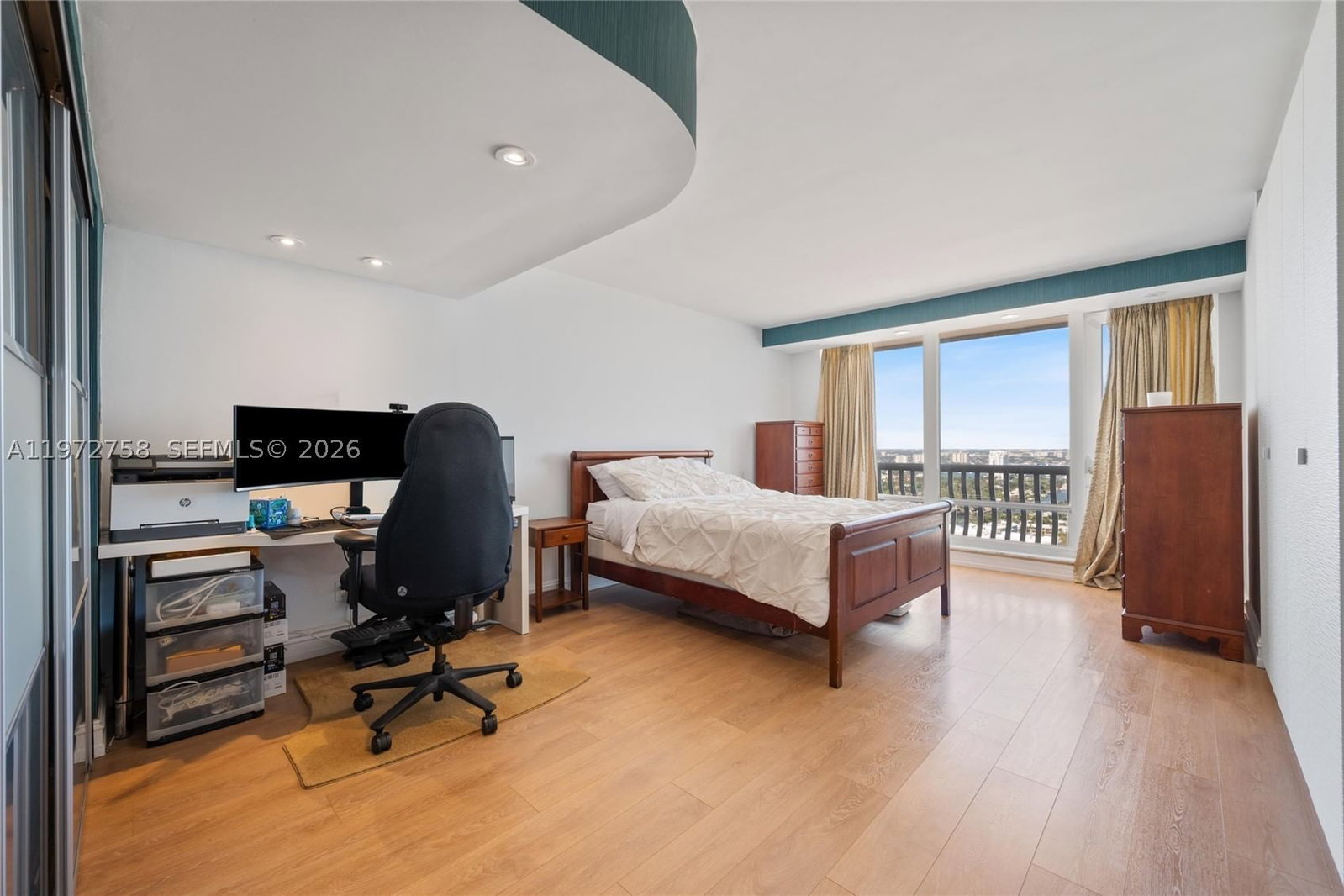 Real estate property located at 2200 OCEAN LN #3009-10, Broward, Point Of Americas, Fort Lauderdale, FL