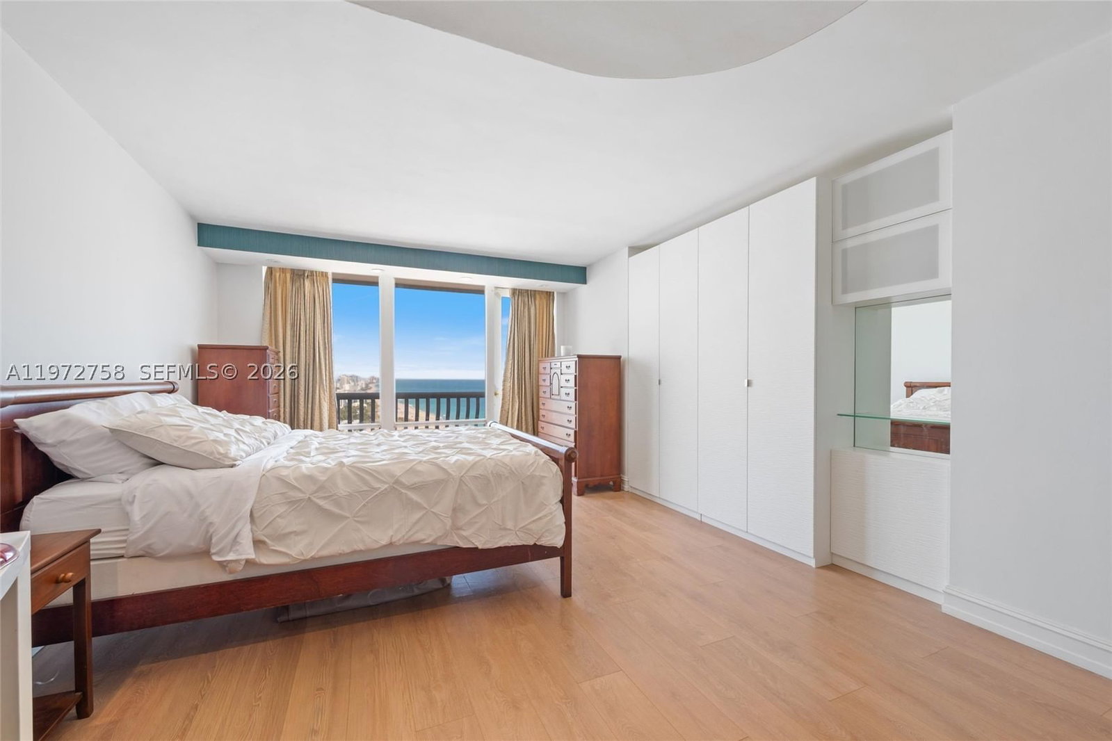 Real estate property located at 2200 OCEAN LN #3009-10, Broward, Point Of Americas, Fort Lauderdale, FL