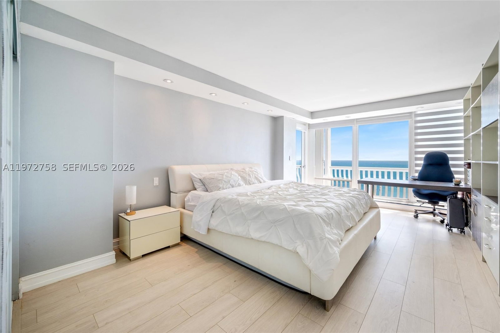 Real estate property located at 2200 OCEAN LN #3009-10, Broward, Point Of Americas, Fort Lauderdale, FL