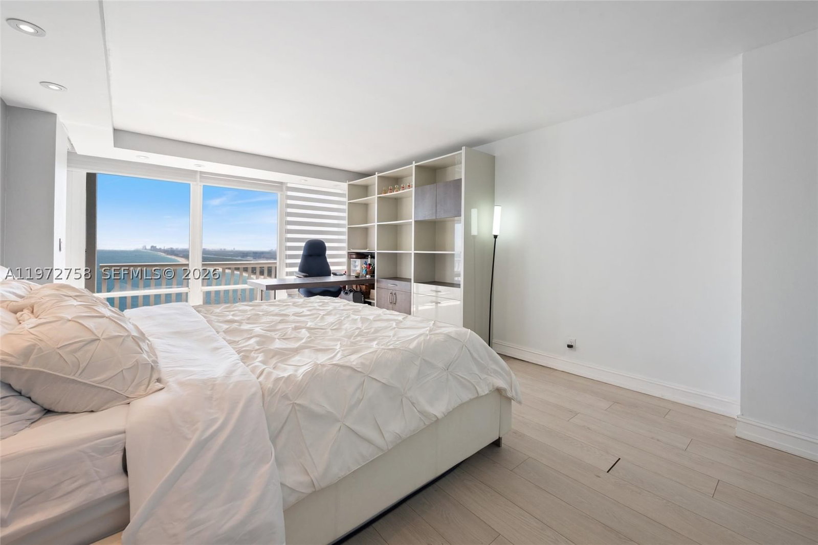 Real estate property located at 2200 OCEAN LN #3009-10, Broward, Point Of Americas, Fort Lauderdale, FL