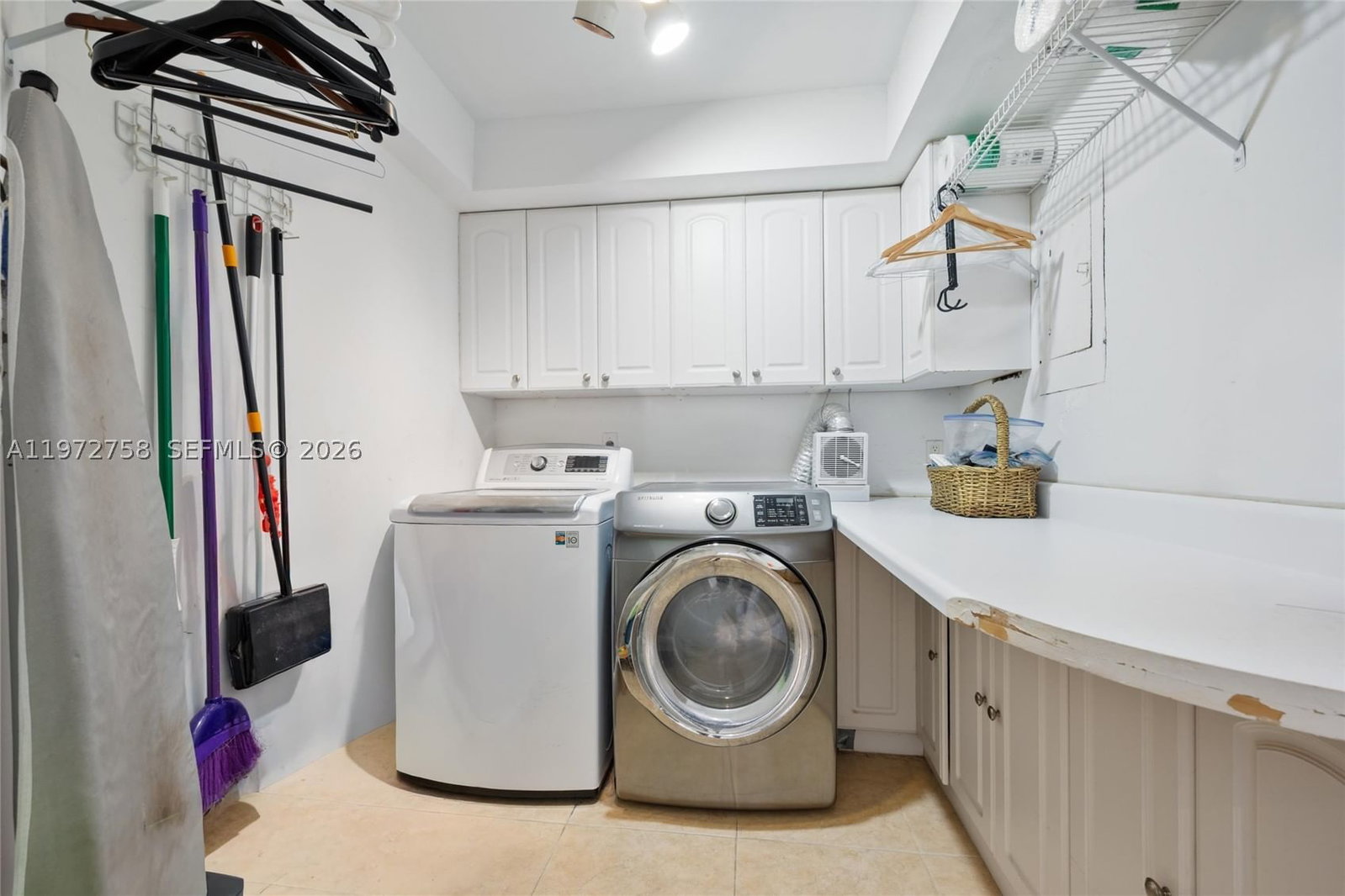 Real estate property located at 2200 OCEAN LN #3009-10, Broward, Point Of Americas, Fort Lauderdale, FL