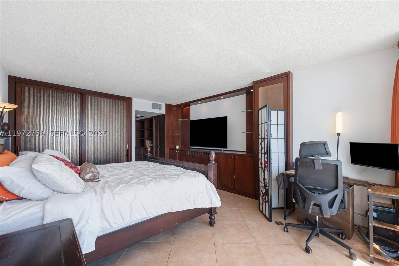 Real estate property located at 2200 OCEAN LN #3009-10, Broward, Point Of Americas, Fort Lauderdale, FL