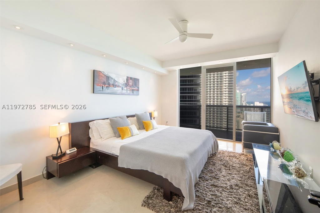 Real estate property located at 1830 Ocean Dr #3011, Broward, Beach Club Two Condo, Hallandale Beach, FL