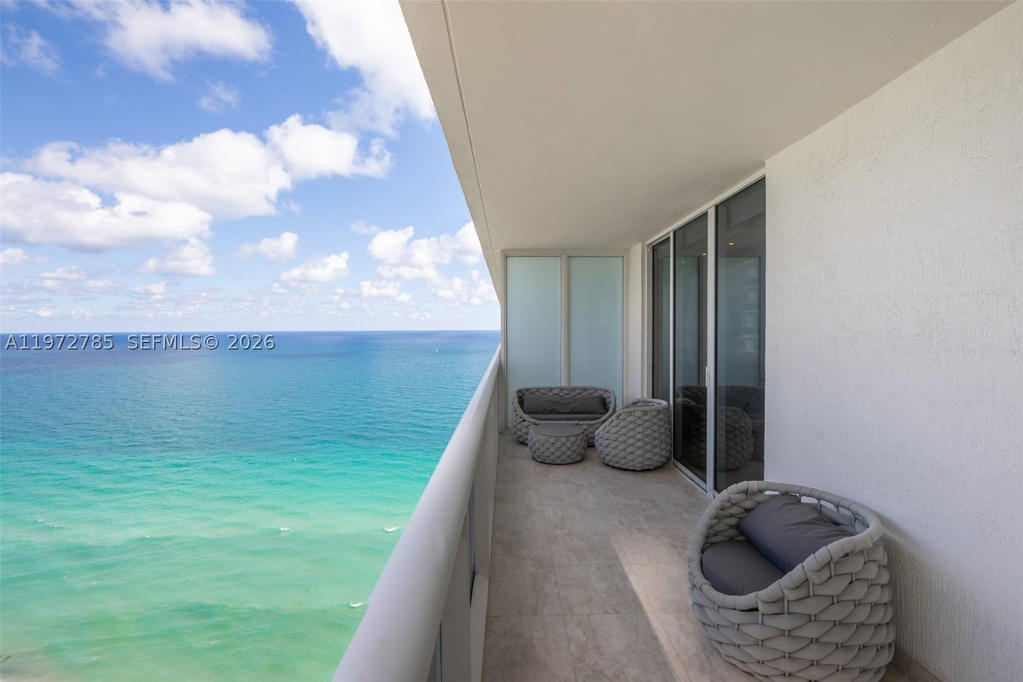Real estate property located at 1830 Ocean Dr #3011, Broward, Beach Club Two Condo, Hallandale Beach, FL