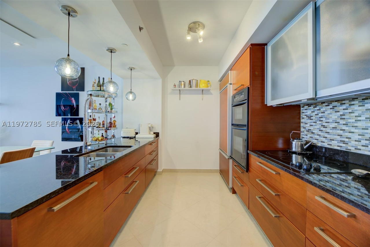 Real estate property located at 1830 Ocean Dr #3011, Broward, Beach Club Two Condo, Hallandale Beach, FL