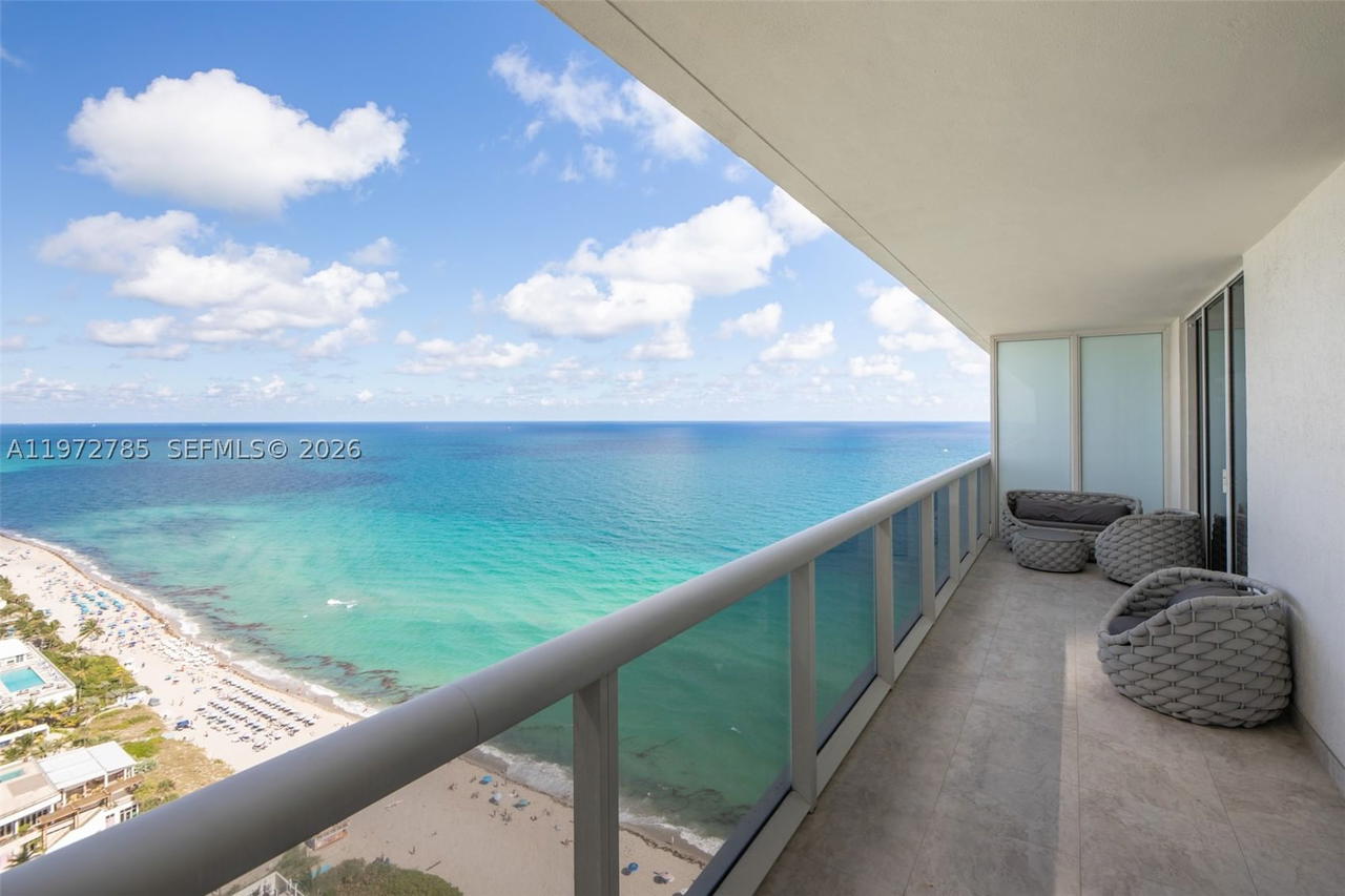 Real estate property located at 1830 Ocean Dr #3011, Broward, Beach Club Two Condo, Hallandale Beach, FL