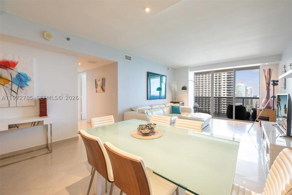 Real estate property located at 1830 Ocean Dr #3011, Broward, Beach Club Two Condo, Hallandale Beach, FL