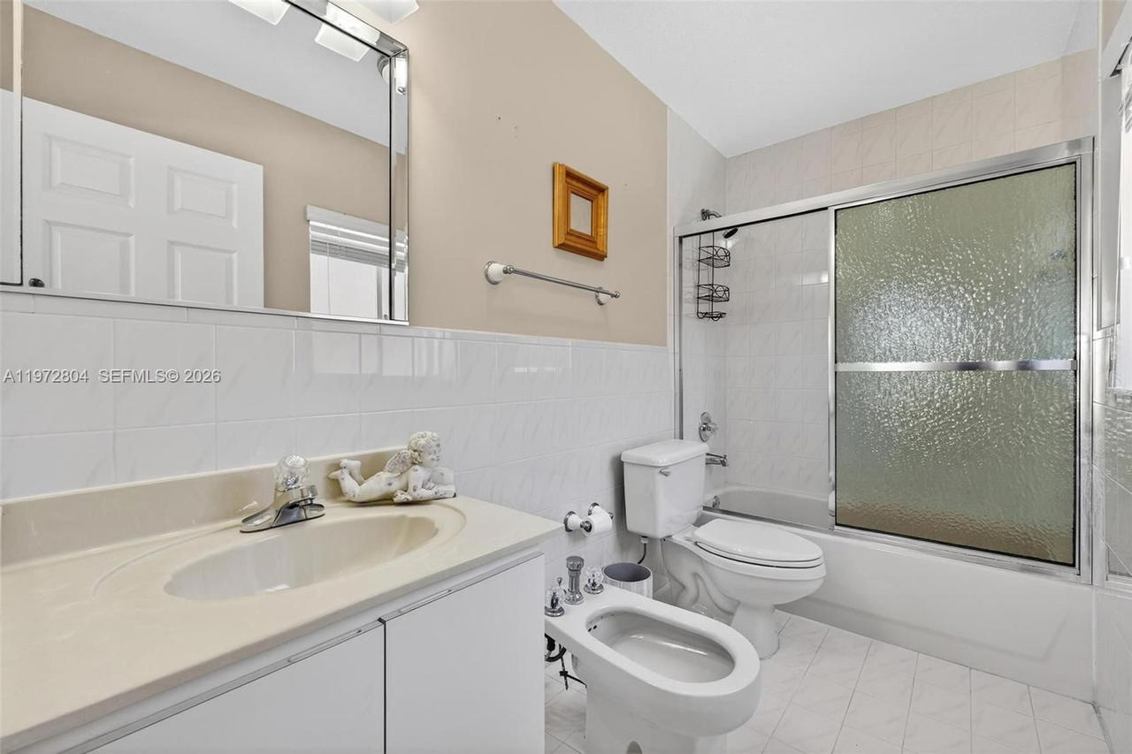 Real estate property located at 14345 172nd Ln, Miami-dade, Maralex Homes, Miami, FL