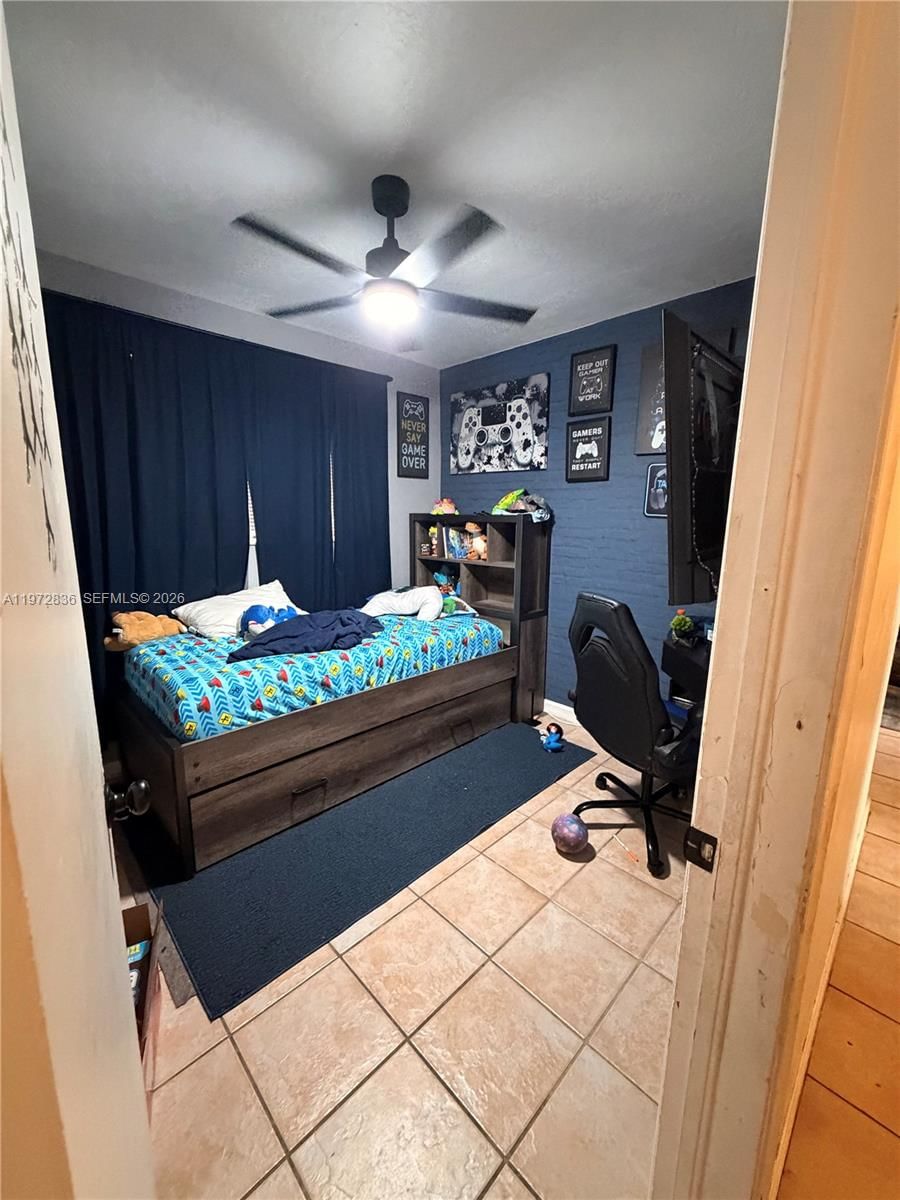 Real estate property located at 7191 Park St, Broward, Heritage Homes, Hollywood, FL