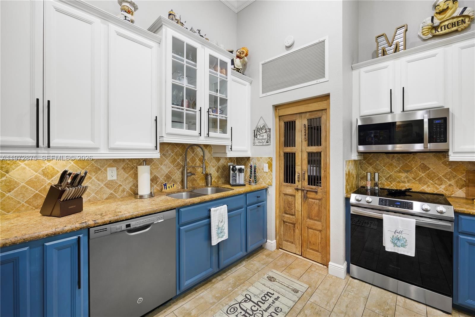 Real estate property located at 2731 Parkview Dr, Broward, Harbourwood Sketch Of Sur, Hallandale Beach, FL