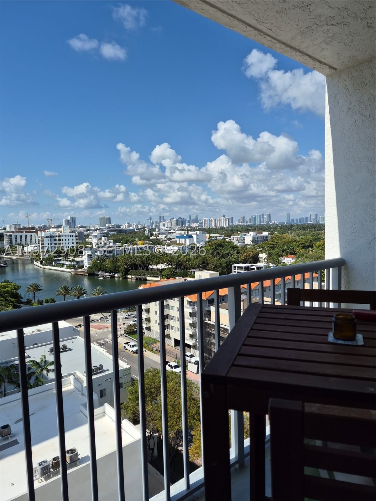 Real estate property located at 2655 Collins Ave #1404, Miami-dade, Mirasol Ocean Towers Cond, Miami Beach, FL
