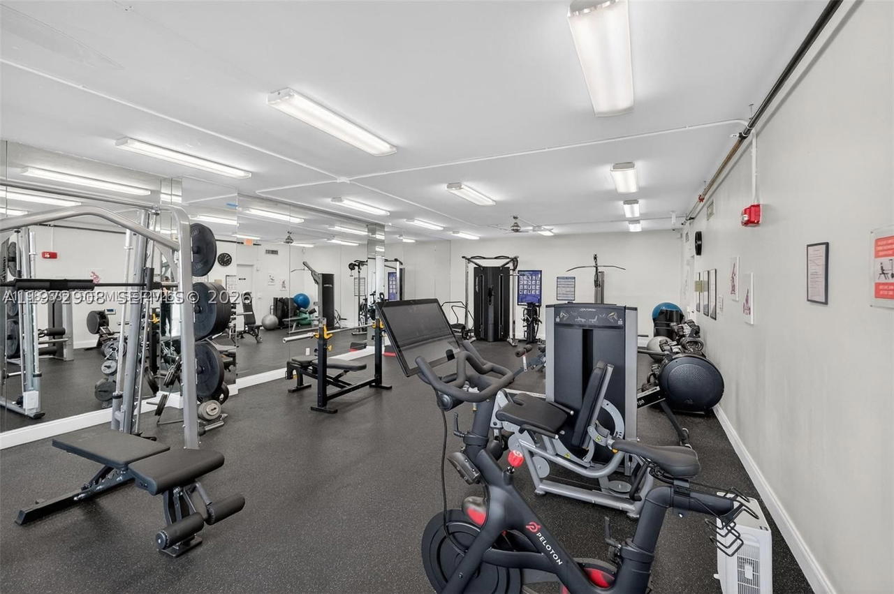Real estate property located at 2655 Collins Ave #1404, Miami-dade, Mirasol Ocean Towers Cond, Miami Beach, FL