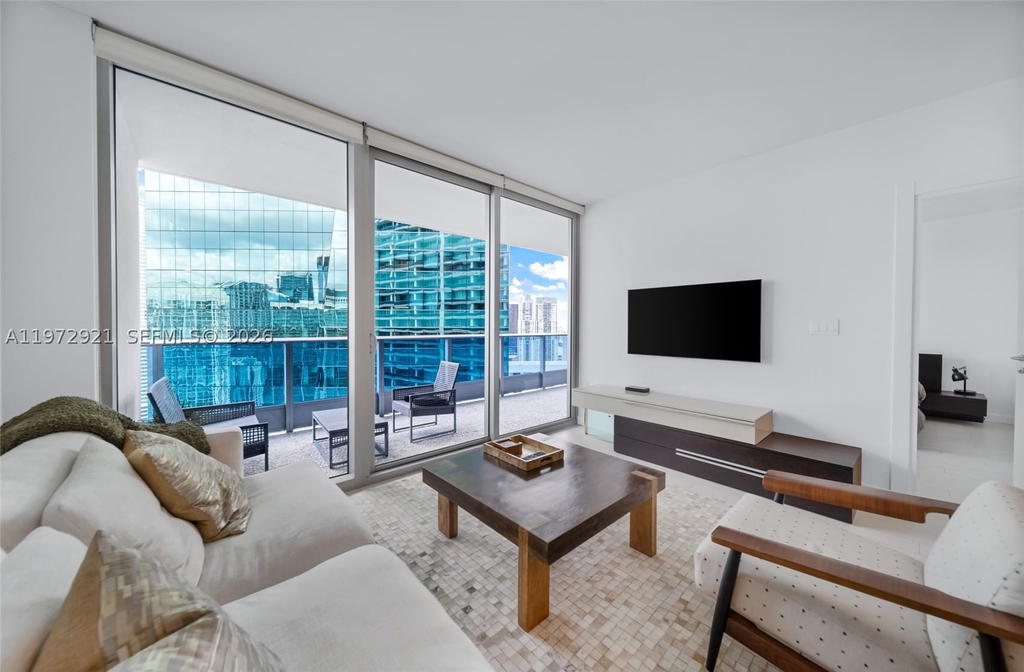 Real estate property located at 200 Biscayne Boulevard Way #3811, Miami-dade, Epic West Condo, Miami, FL
