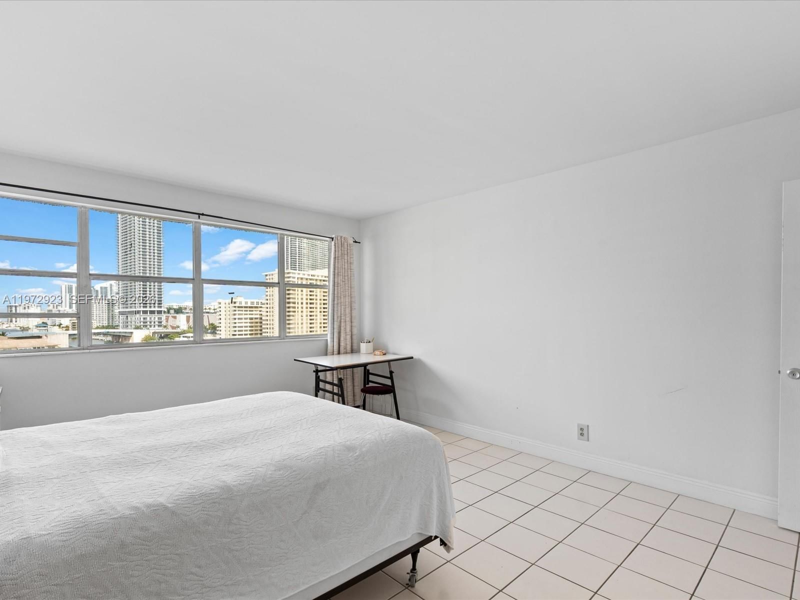 Real estate property located at 111 Golden Isles Dr G8, Broward, Golden Sails Condo, Hallandale Beach, FL