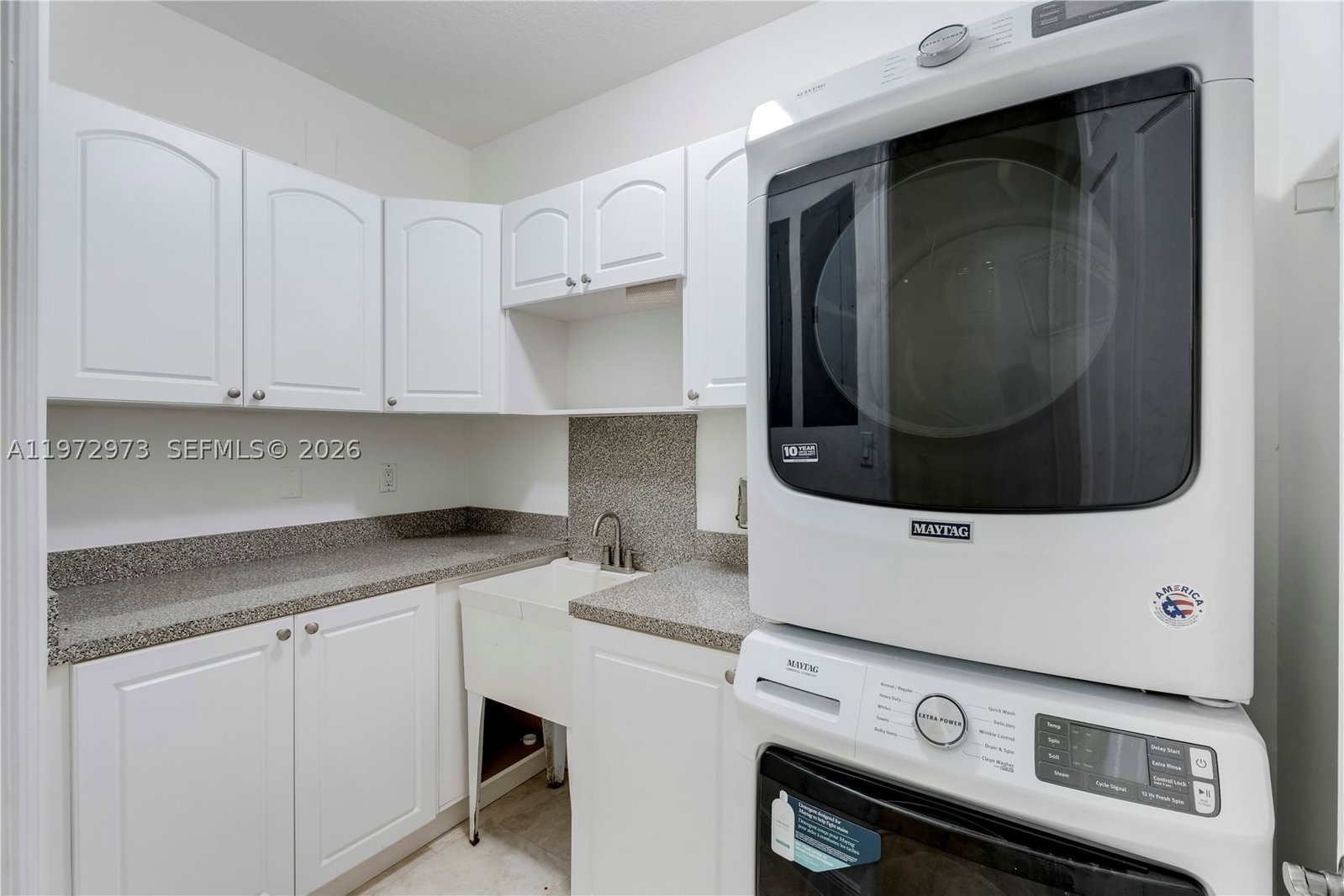 Real estate property located at 8561 167th Ter, Miami-dade, Flamingo Gardens Estates, Palmetto Bay, FL