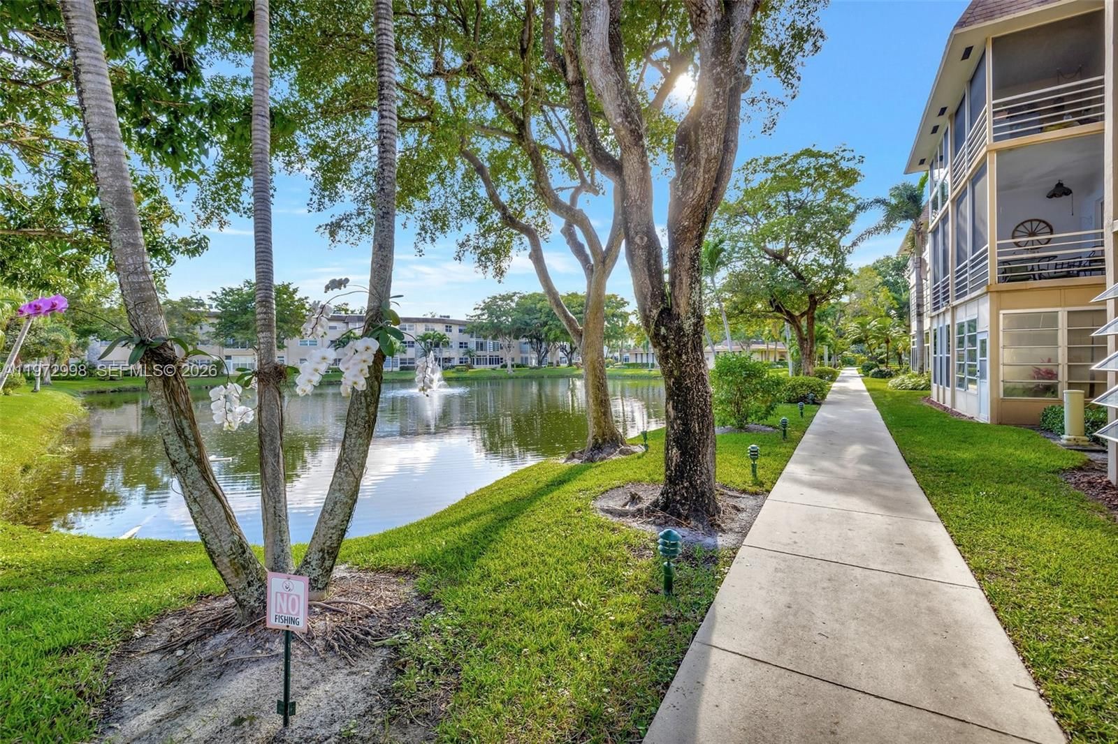 Real estate property located at 5002 35th St #306, Broward, Usnee Gardens Condo, Lauderdale Lakes, FL