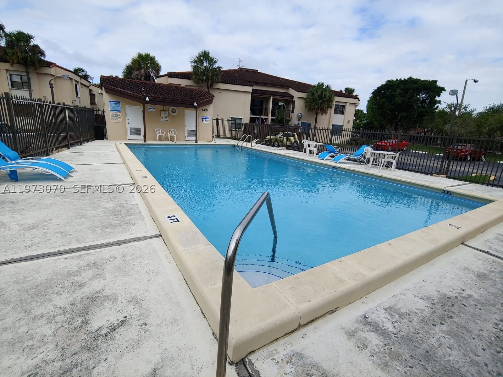 Real estate property located at 690 Park Dr #2-204, Miami-dade, West Gardens Village Cond, Miami, FL