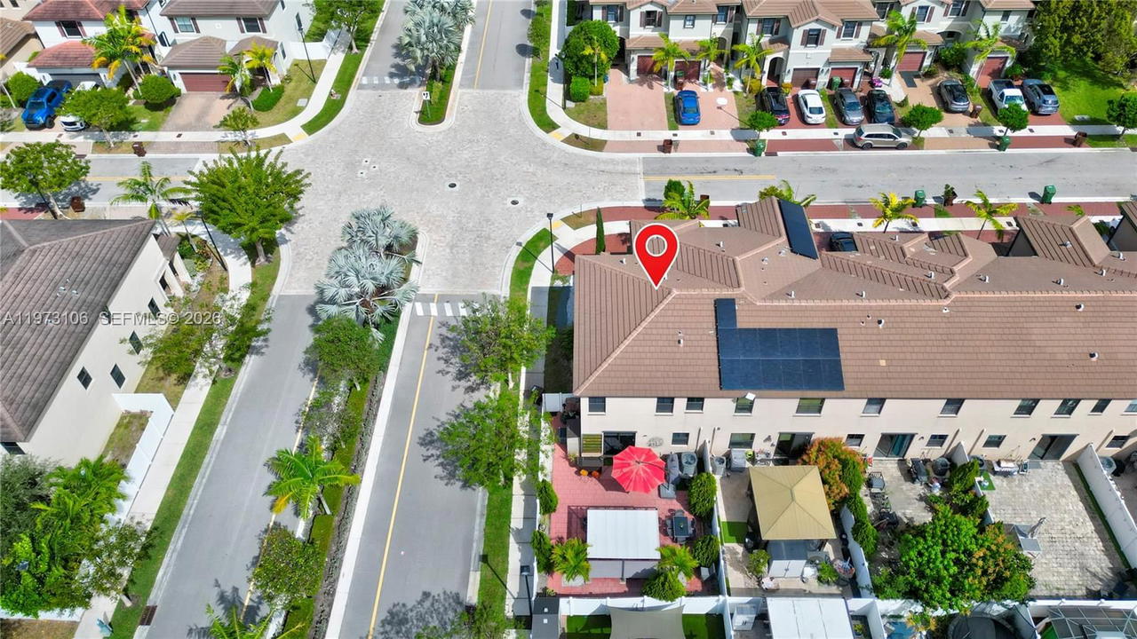 Real estate property located at 3494 106th Ter, Miami-dade, Aquabella Section Two, Hialeah, FL