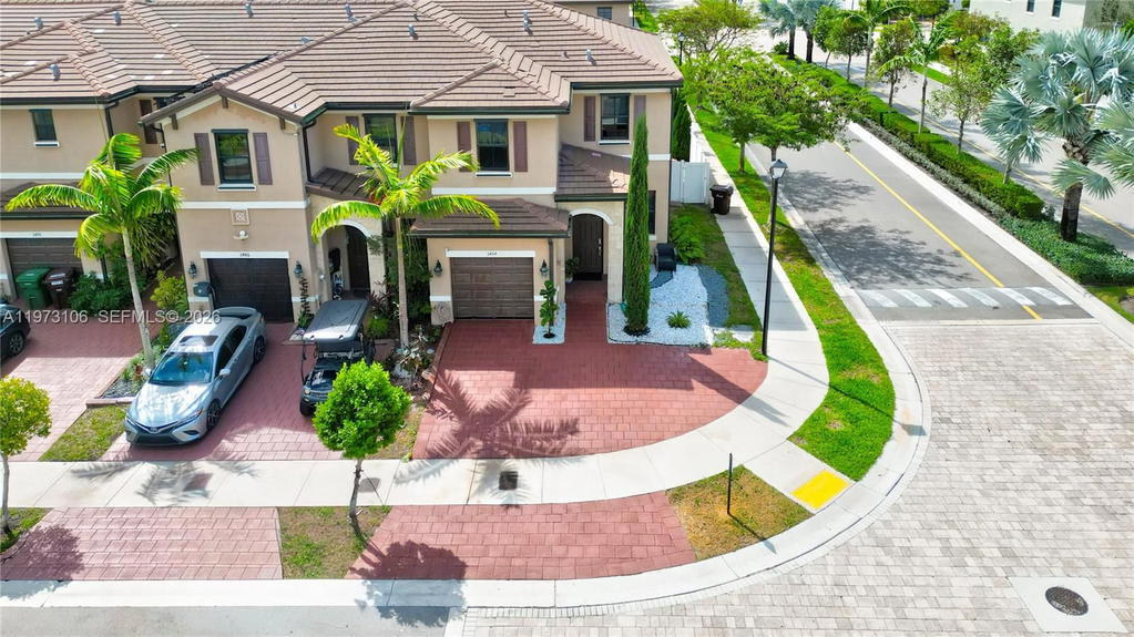 Real estate property located at 3494 106th Ter, Miami-dade, Aquabella Section Two, Hialeah, FL