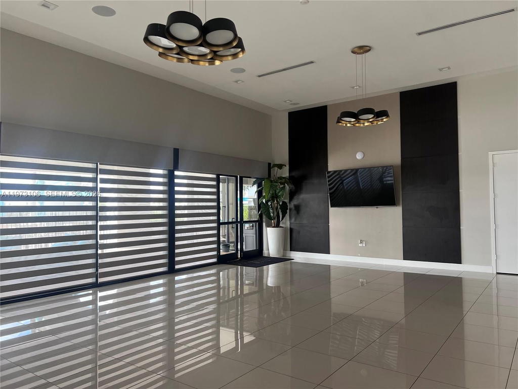 Real estate property located at 3494 106th Ter, Miami-dade, Aquabella Section Two, Hialeah, FL