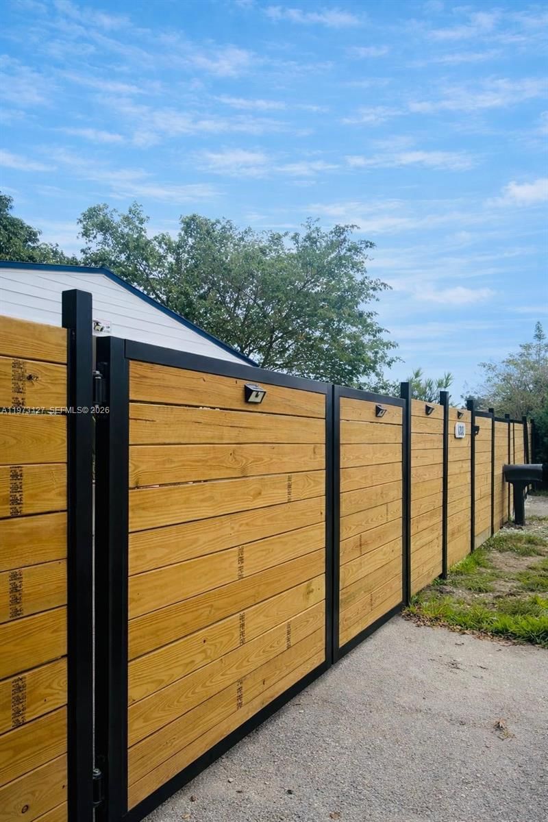 Real estate property located at 1281 31st Ave, Miami-dade, Waldin Acres, Miami, FL