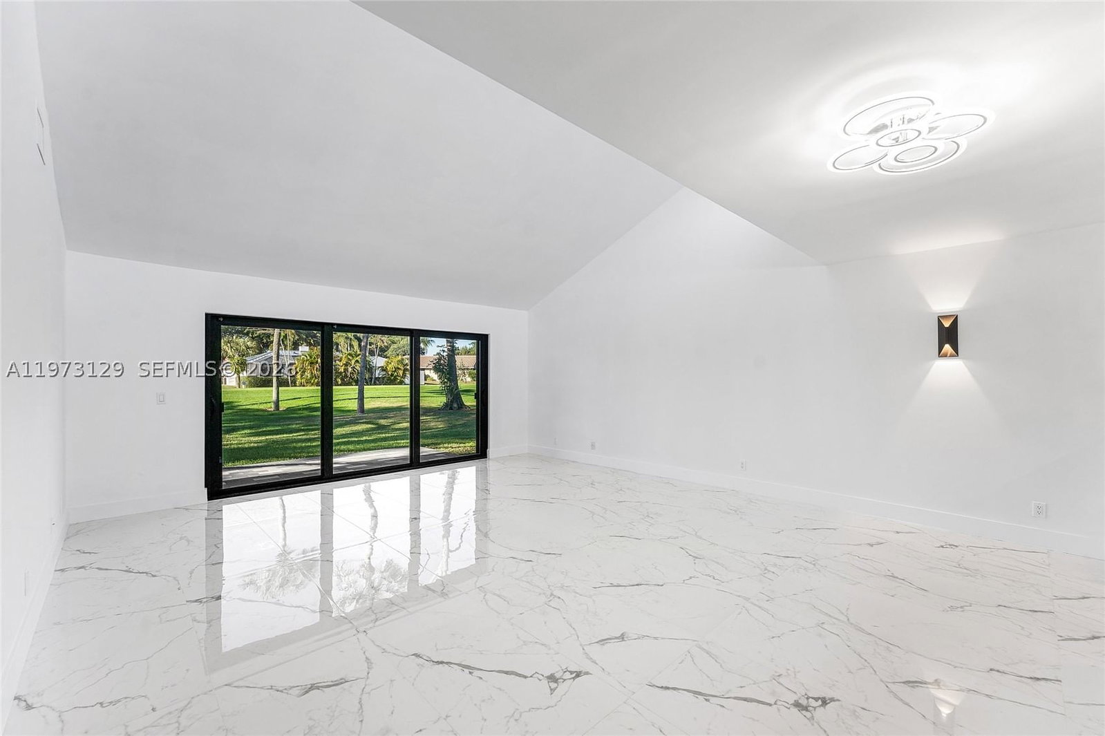 Real estate property located at 2007 Woodlands Way, Broward, Woodlands Of Deer Creek, Deerfield Beach, FL