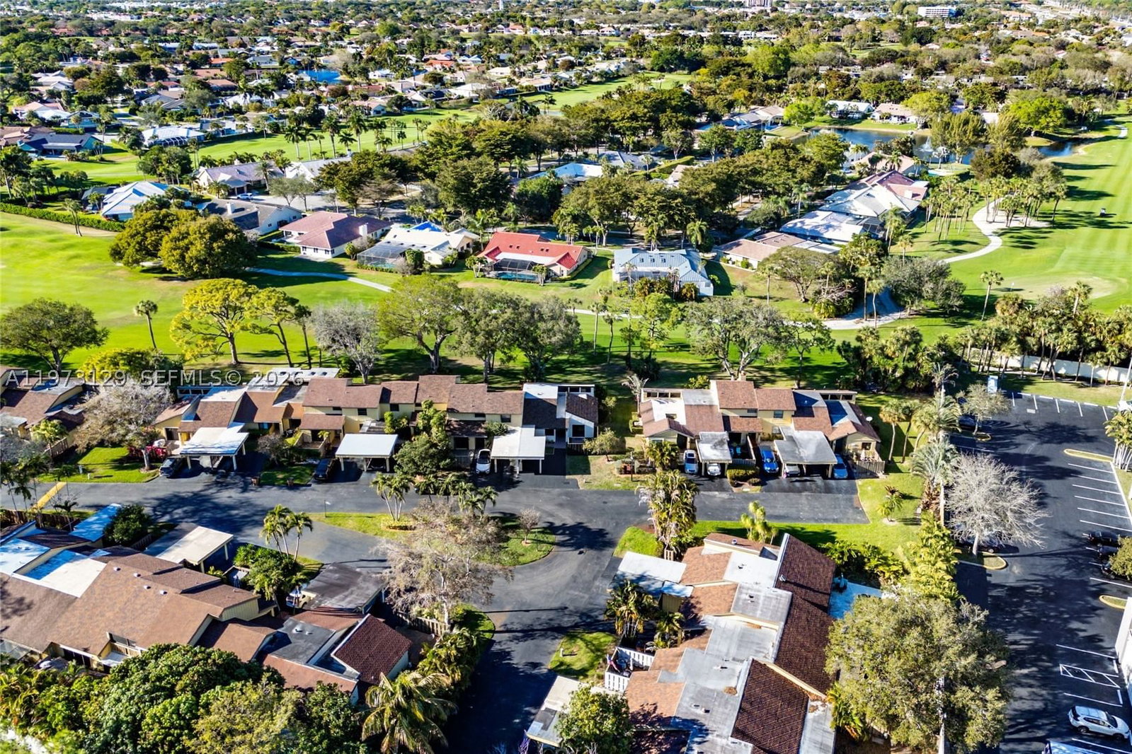 Real estate property located at 2007 Woodlands Way, Broward, Woodlands Of Deer Creek, Deerfield Beach, FL