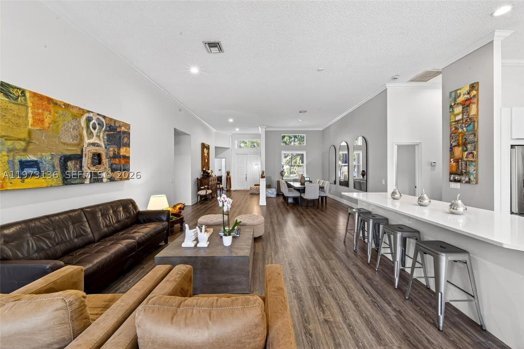 Real estate property located at 1623 Blue Jay Cir, Broward, Savanna, Weston, FL