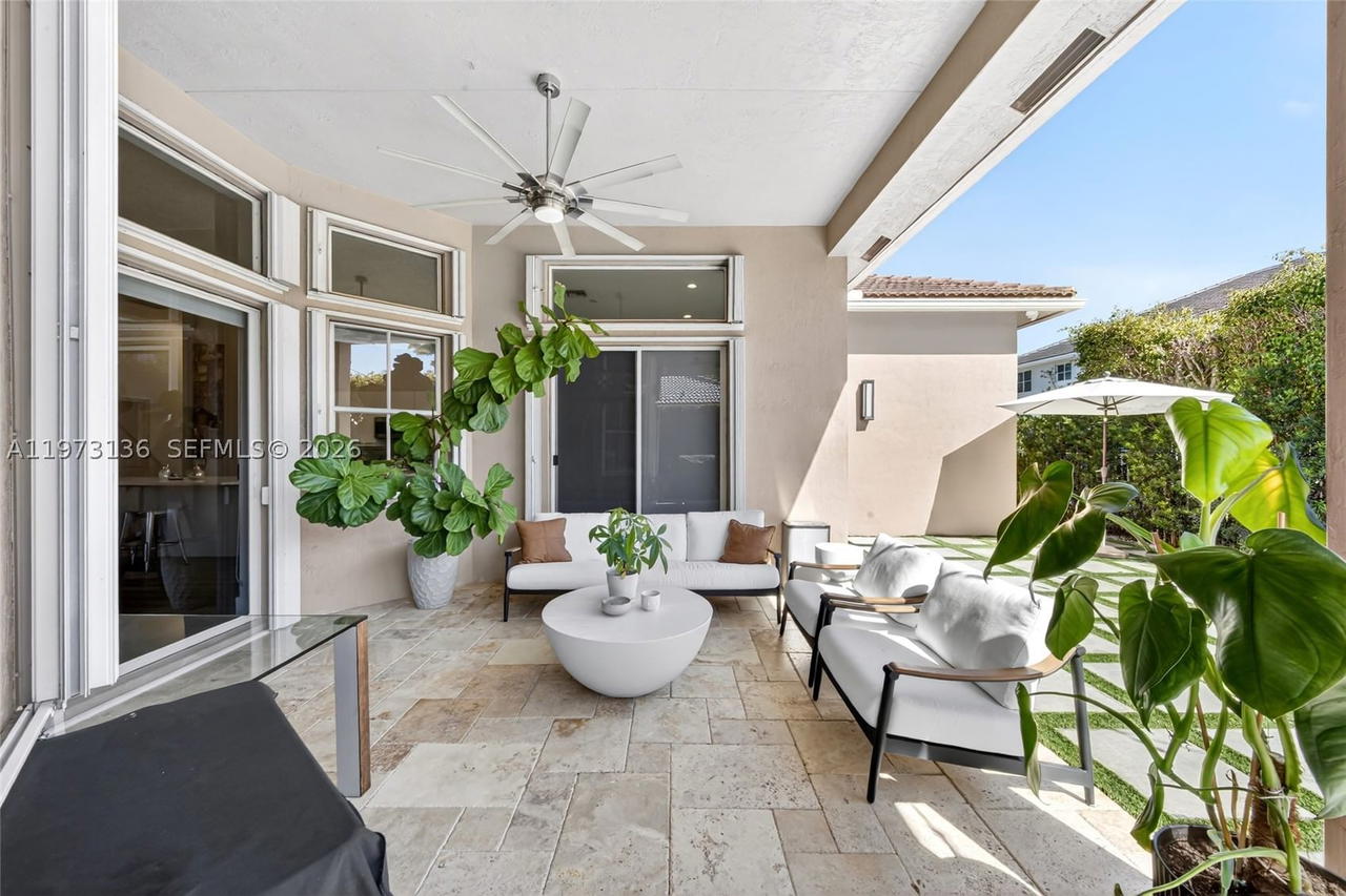 Real estate property located at 1623 Blue Jay Cir, Broward, Savanna, Weston, FL