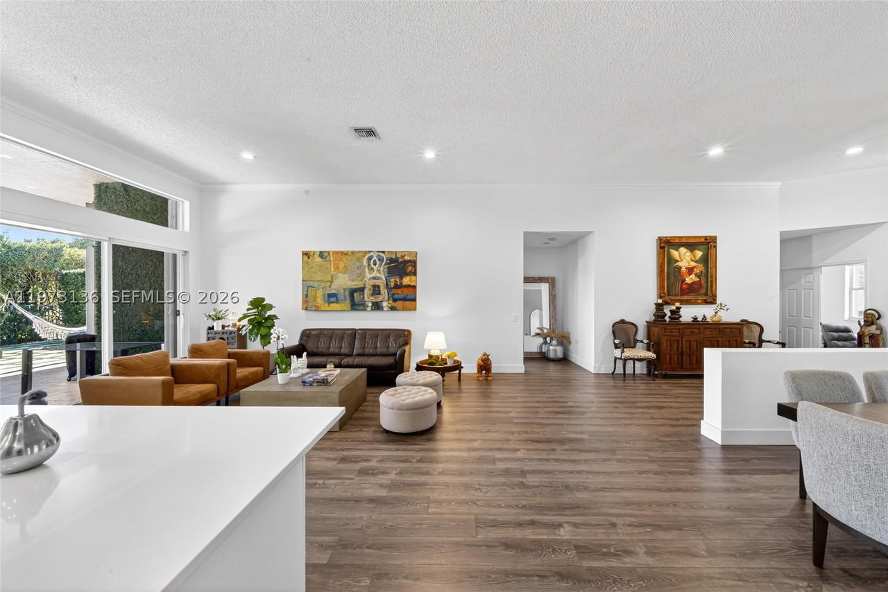 Real estate property located at 1623 Blue Jay Cir, Broward, Savanna, Weston, FL