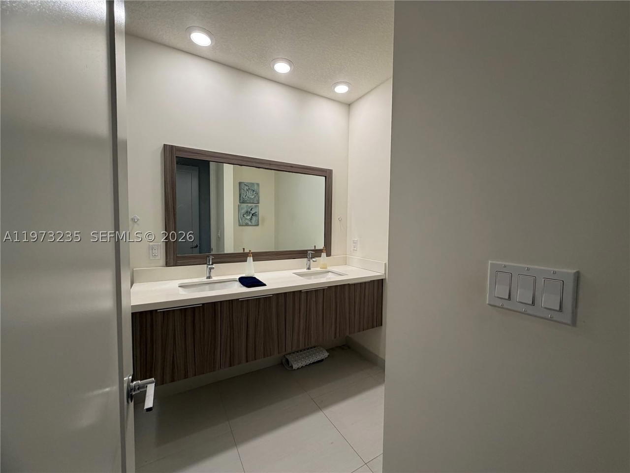 Real estate property located at 6401 103rd Pl #106, Miami-dade, Landmark At Doral Condo N, Doral, FL