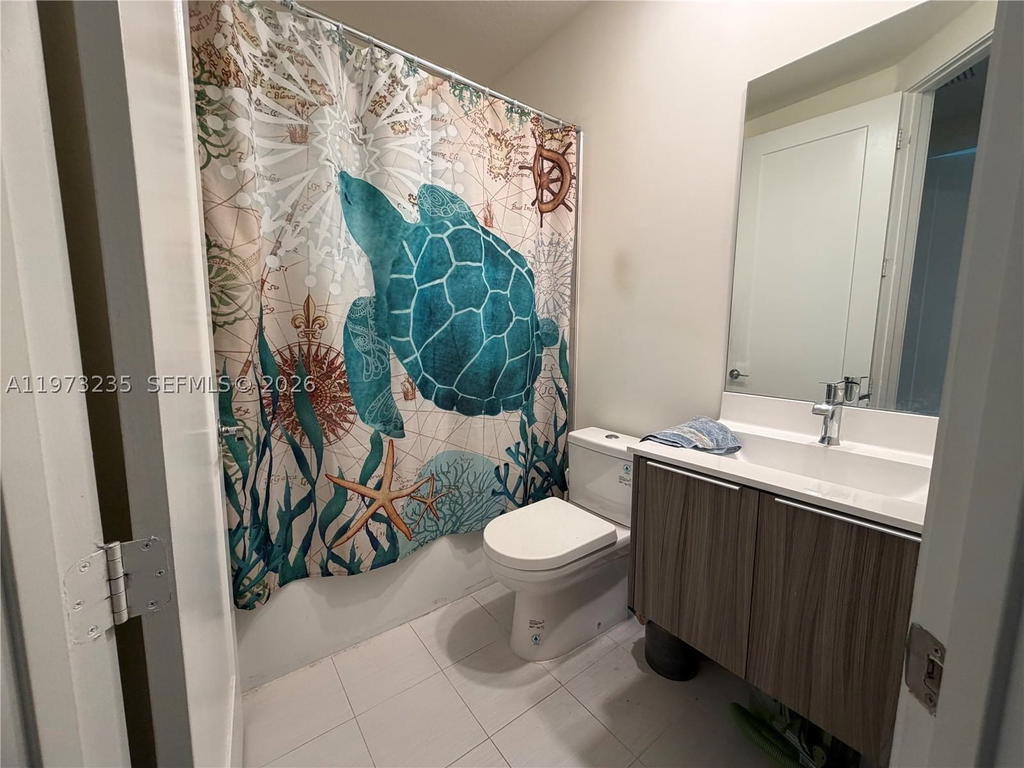 Real estate property located at 6401 103rd Pl #106, Miami-dade, Landmark At Doral Condo N, Doral, FL