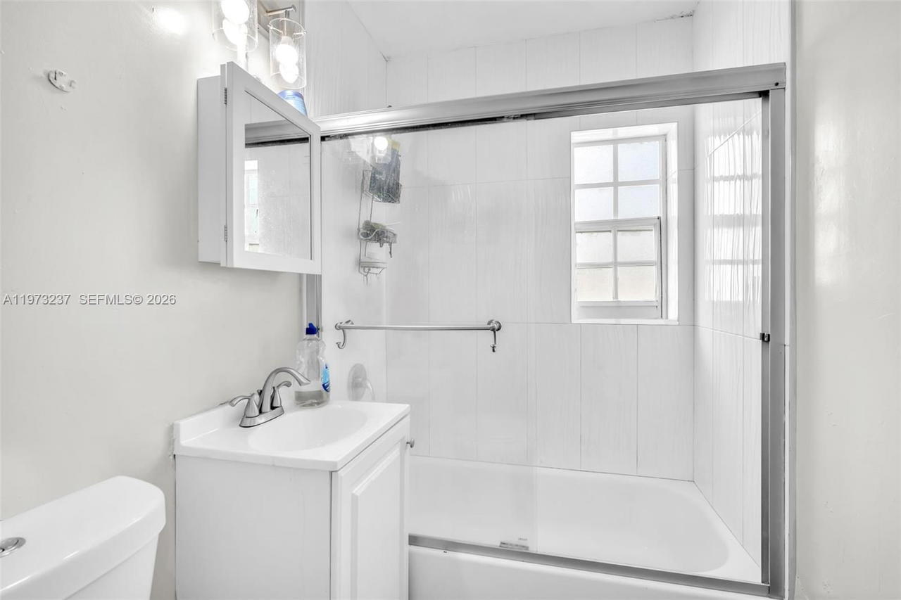 Real estate property located at 2521 151st St, Miami-dade, Biscayne River Gardens, Miami Gardens, FL