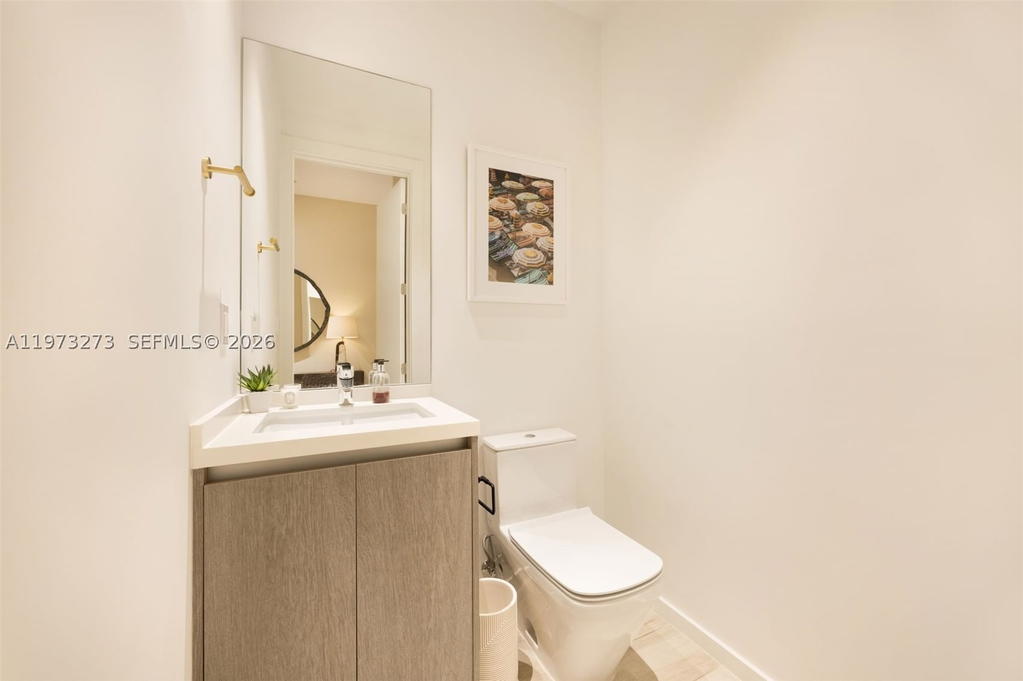 Real estate property located at 3156 27th Ave #305, Miami-dade, Cornelia M Day Sub, Coconut Grove, FL