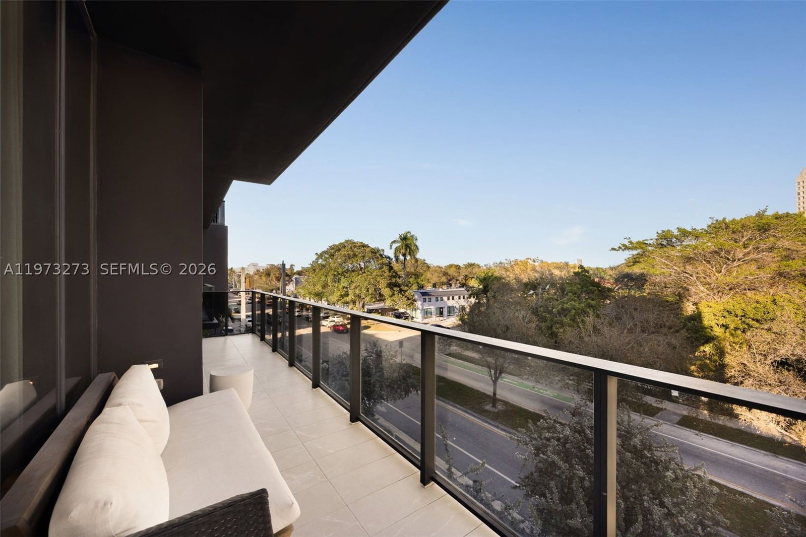 Real estate property located at 3156 27th Ave #305, Miami-dade, Cornelia M Day Sub, Coconut Grove, FL