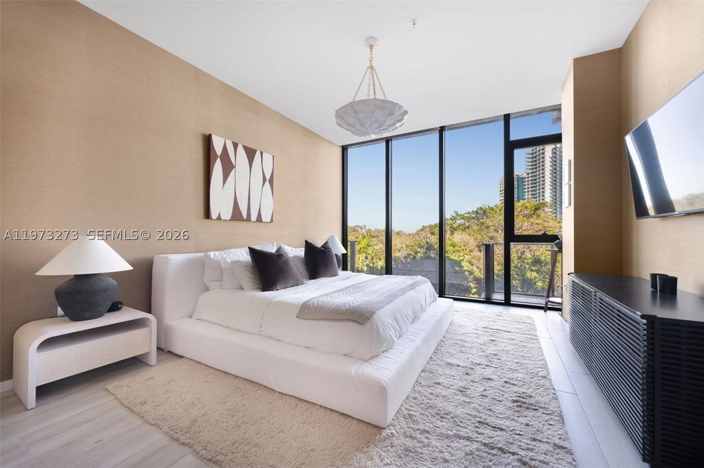 Real estate property located at 3156 27th Ave #305, Miami-dade, Cornelia M Day Sub, Coconut Grove, FL