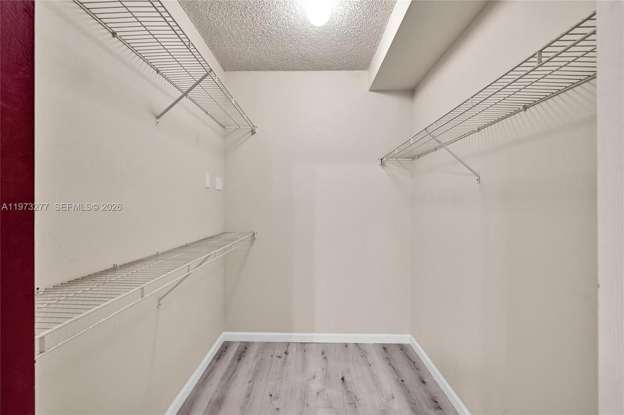 Real estate property located at 17150 Bay Rd #2210, Miami-dade, Porto Bellagio Condo, Sunny Isles Beach, FL