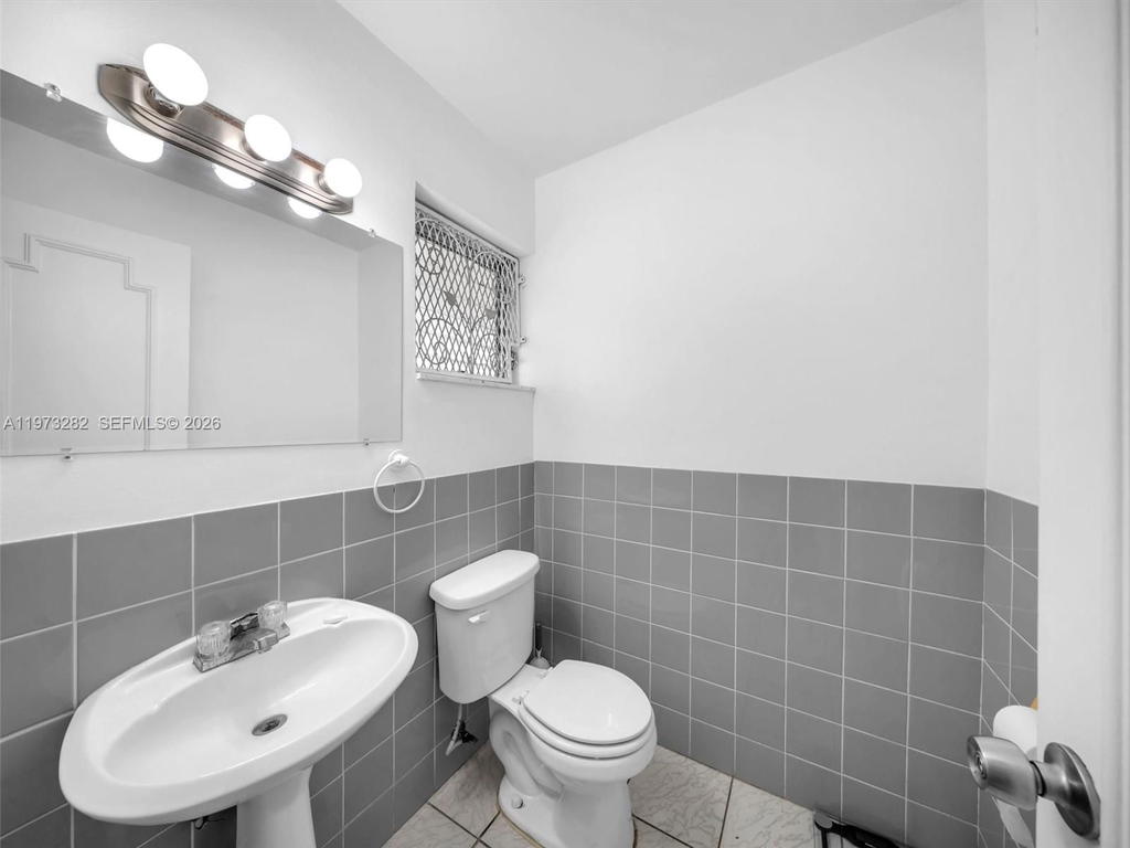 Real estate property located at 1530 191st St #306, Miami-dade, Third Horizons Condo, Miami, FL