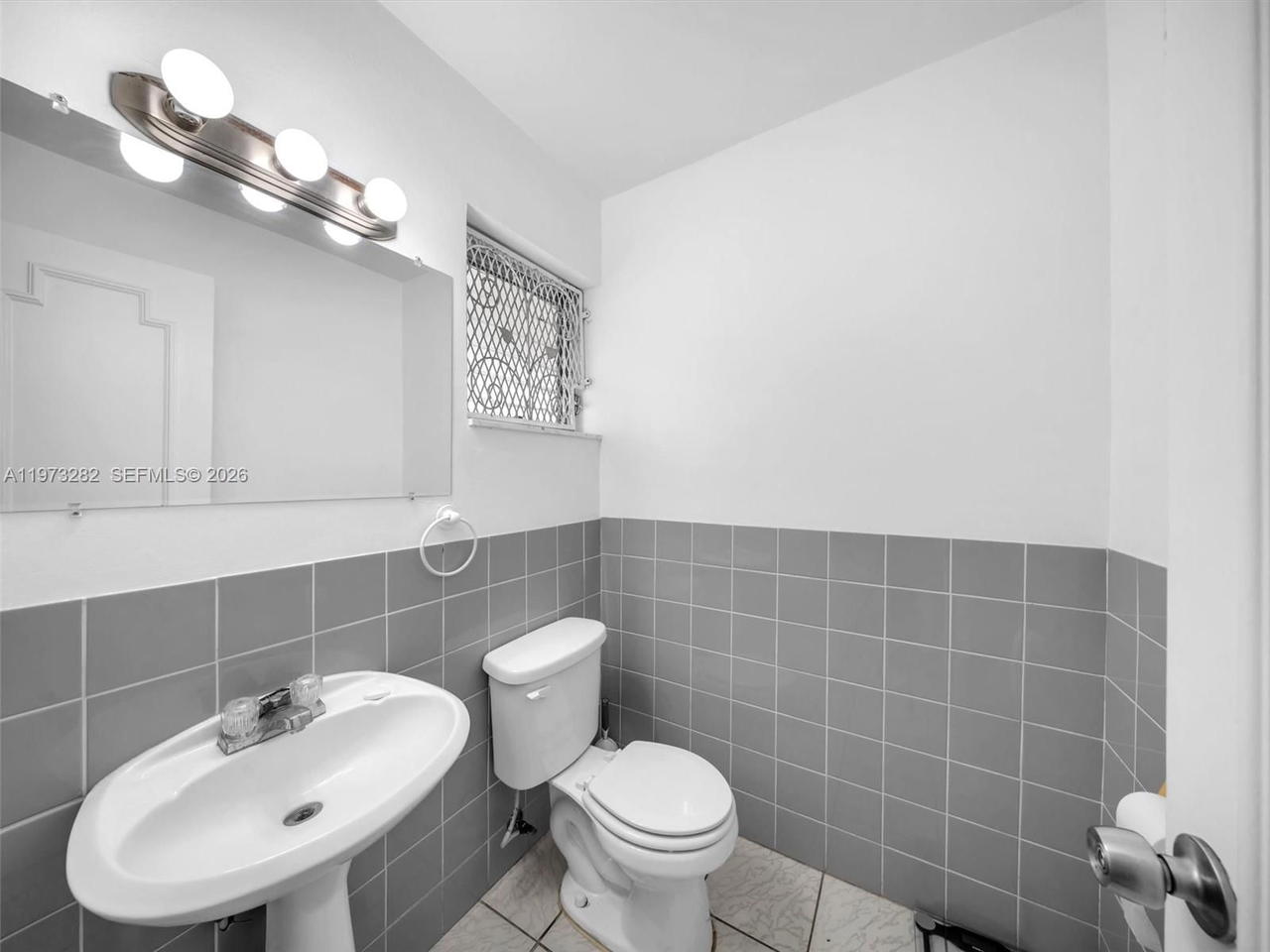 Real estate property located at 1530 191st St #306, Miami-dade, Third Horizons Condo, Miami, FL
