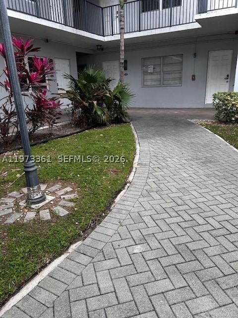 Real estate property located at 2200 Ocean Dr N102, Broward, Waterway @ Hollywood Beac, Hollywood, FL